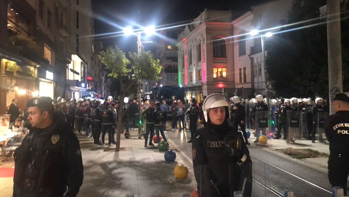 Kadıköy'de protesto eylemine gözaltı